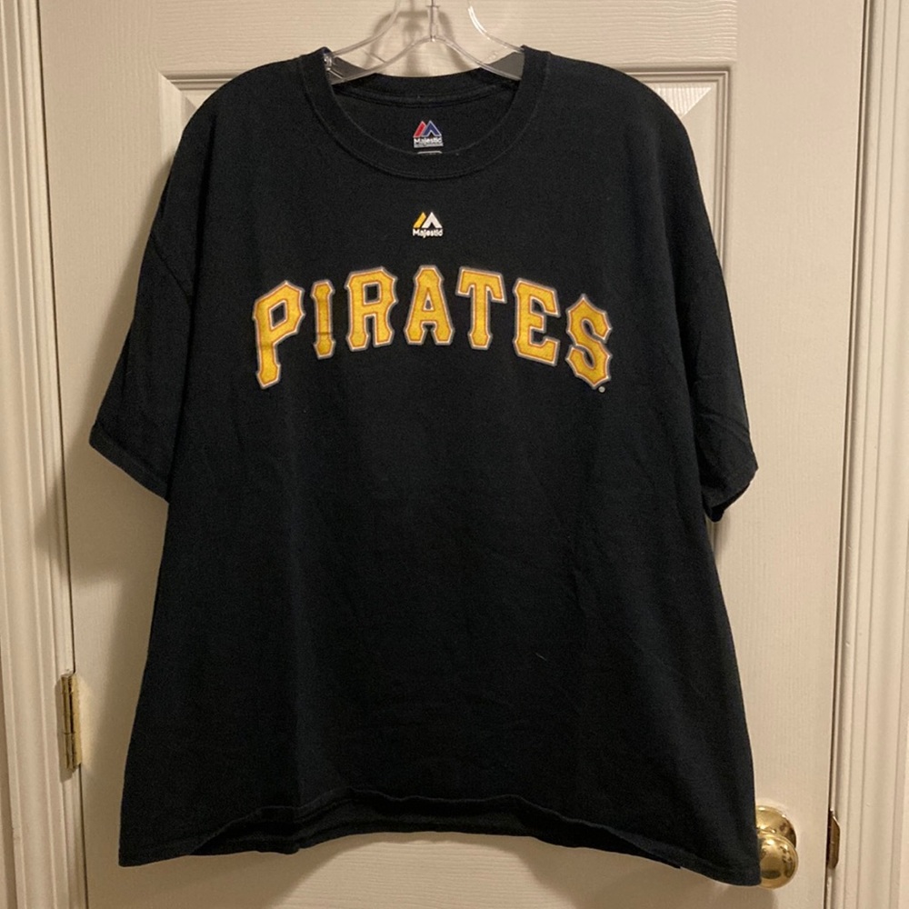 ⬛️⬛️ Majestic MLB Men’s T-shirt Pirates Josh Bell #55 (size XL)